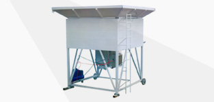 Weighing type grain discharge bucket